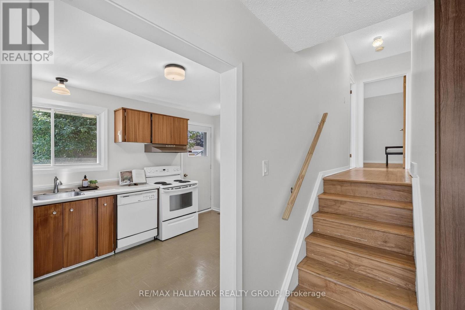 3051 Cowan Crescent, Ottawa, Ontario  K1V 8K9 - Photo 10 - X13784764