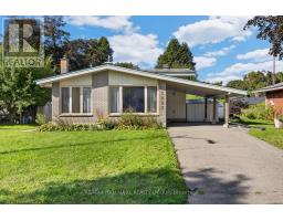 3051 COWAN CRESCENT, Ottawa, Ontario