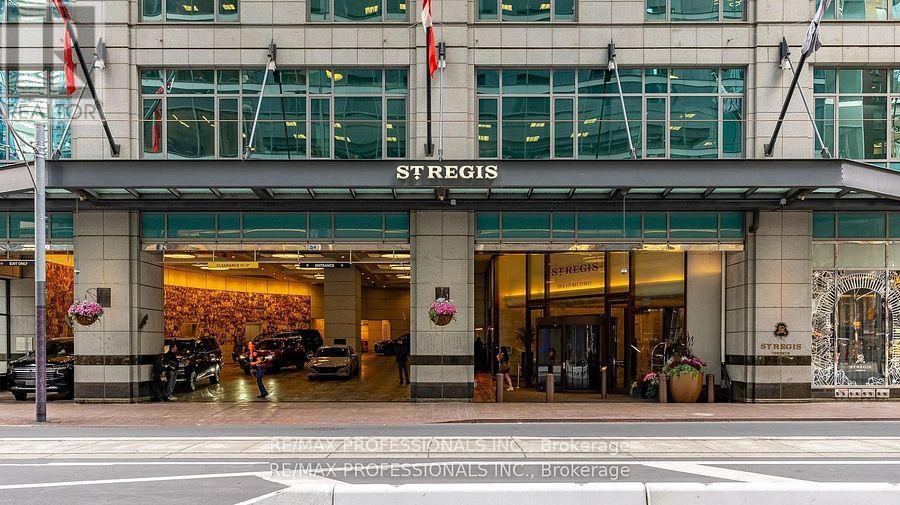 4803 - 311 BAY STREET, Toronto, Ontario