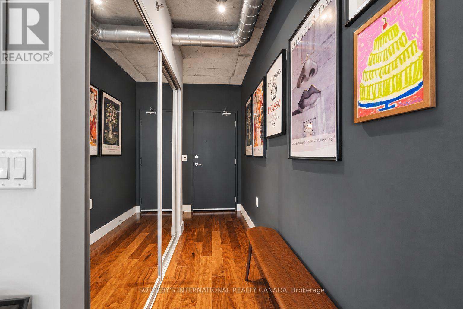 614 - 32 TROLLEY CRESCENT, Toronto, Ontario