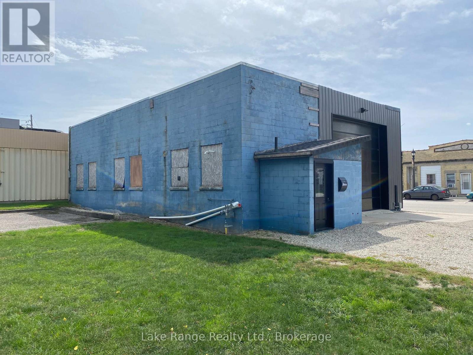 39 Queen Street, Huron-Kinloss, Ontario  N0G 2R0 - Photo 3 - X13784642