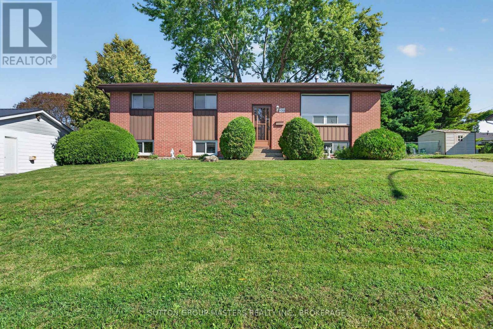 139 SHERWOOD AVENUE, Loyalist, Ontario