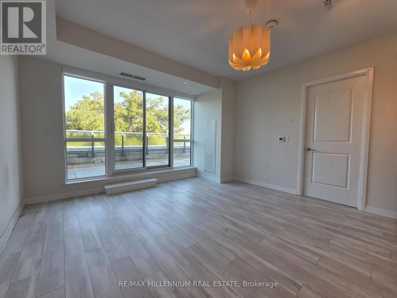 608 - 1630 Queen Street E, Toronto, Ontario  M4L 0B3 - Photo 4 - E13784742