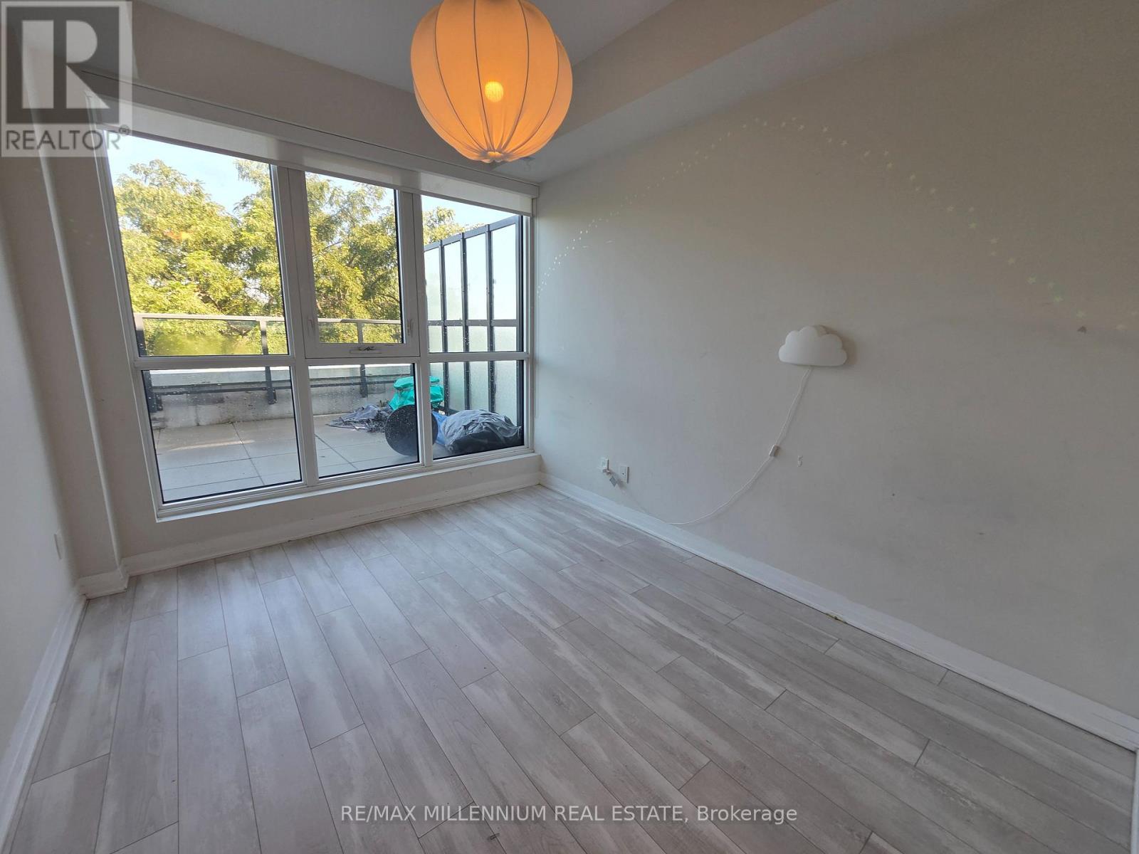 608 - 1630 Queen Street E, Toronto, Ontario  M4L 0B3 - Photo 8 - E13784742