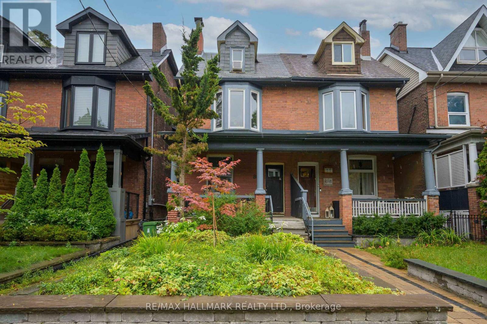 Main Floor - 806 Logan Avenue, Toronto, Ontario  M4K 3E1 - Photo 2 - E13784766