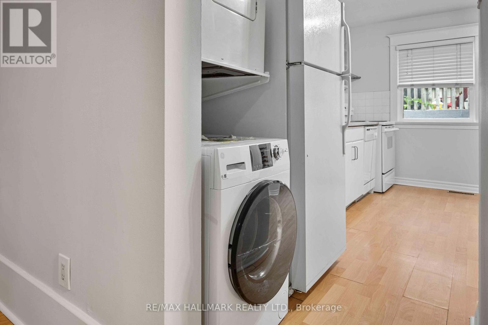 Main Floor - 806 Logan Avenue, Toronto, Ontario  M4K 3E1 - Photo 22 - E13784766