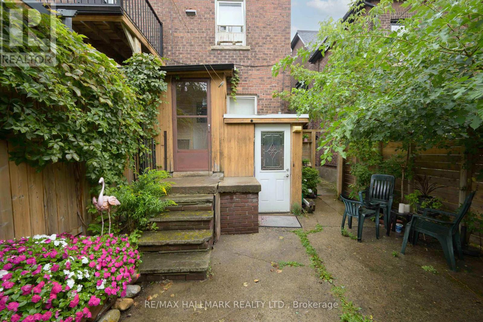 Main Floor - 806 Logan Avenue, Toronto, Ontario  M4K 3E1 - Photo 27 - E13784766