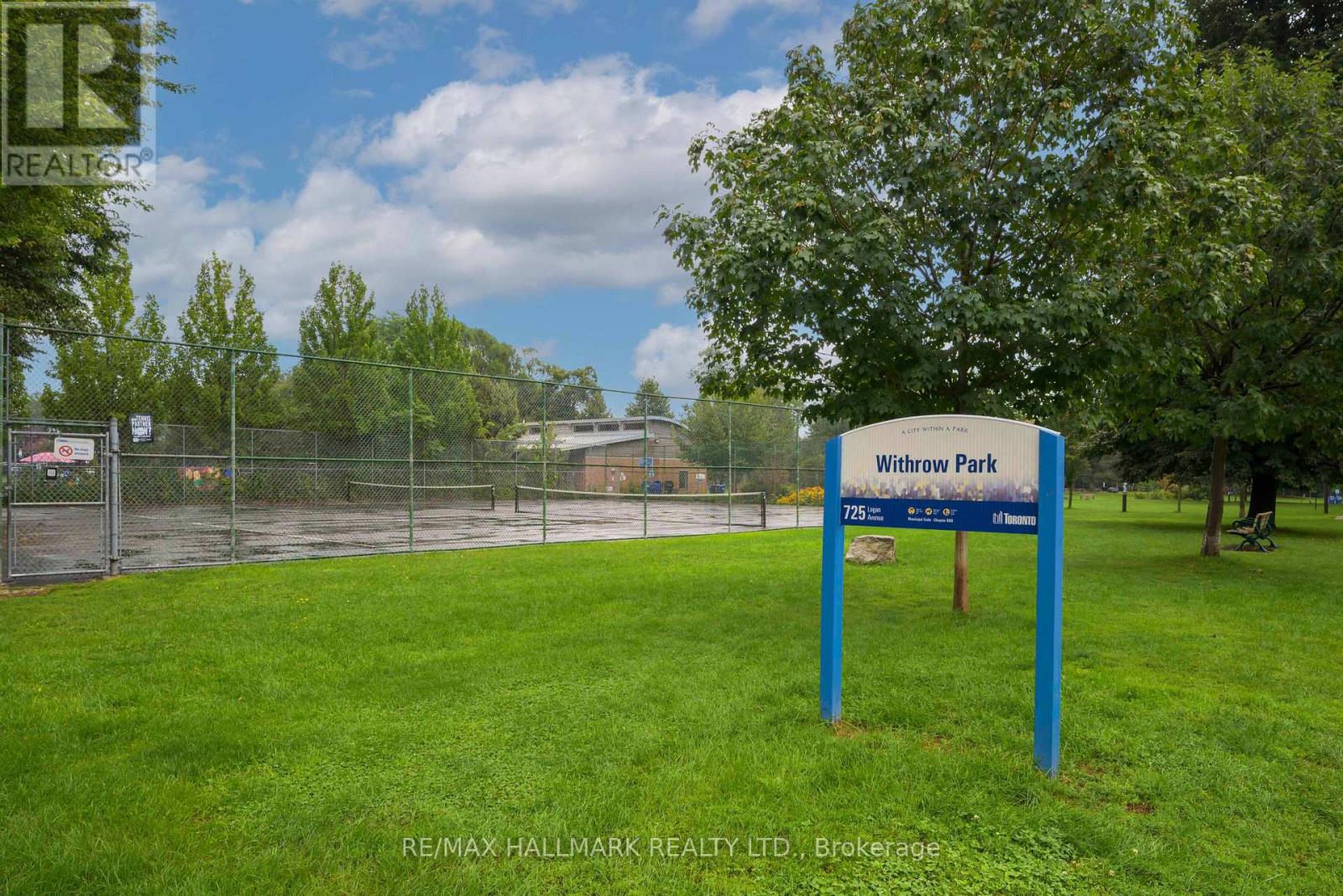 Main Floor - 806 Logan Avenue, Toronto, Ontario  M4K 3E1 - Photo 31 - E13784766