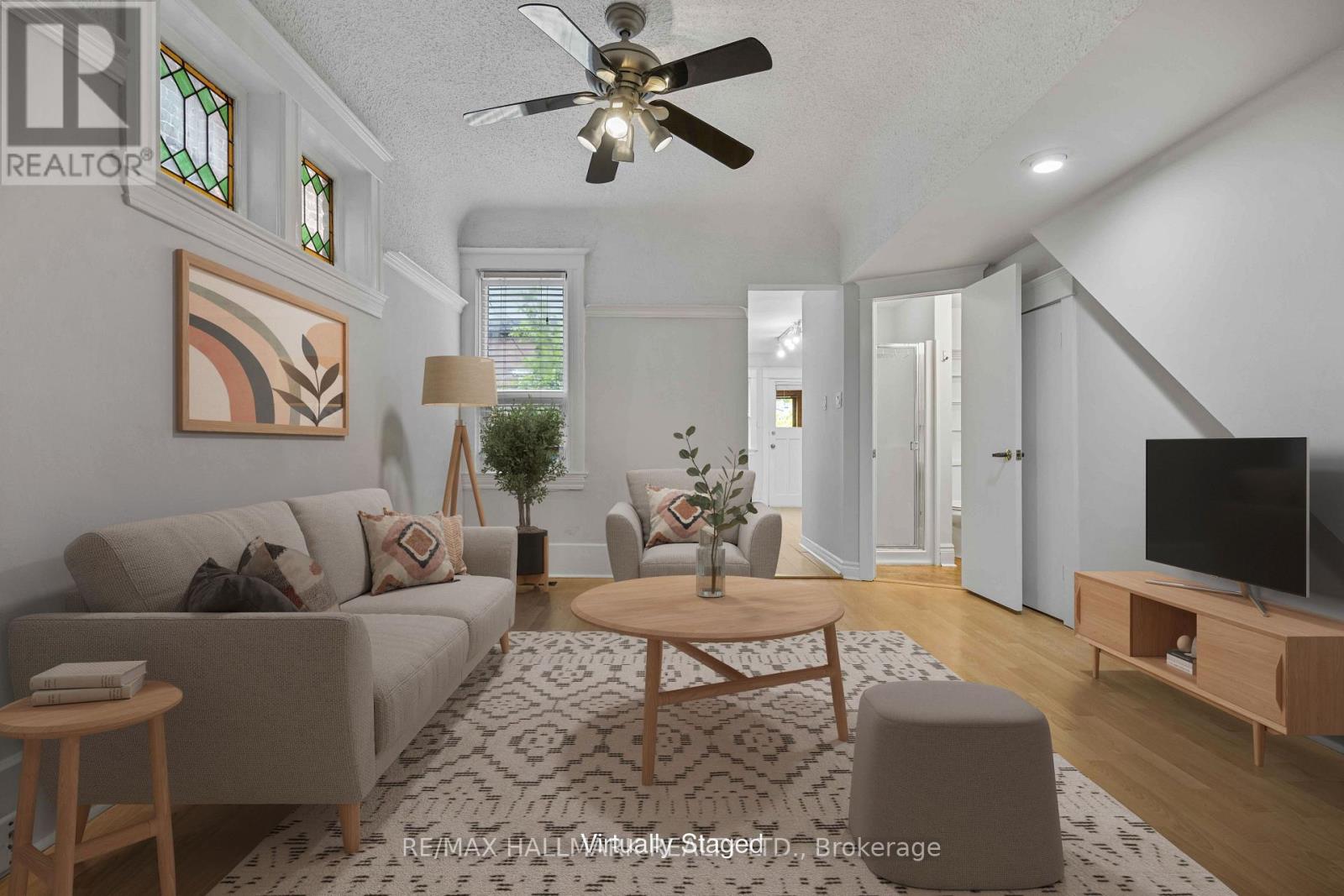 Main Floor - 806 Logan Avenue, Toronto, Ontario  M4K 3E1 - Photo 4 - E13784766