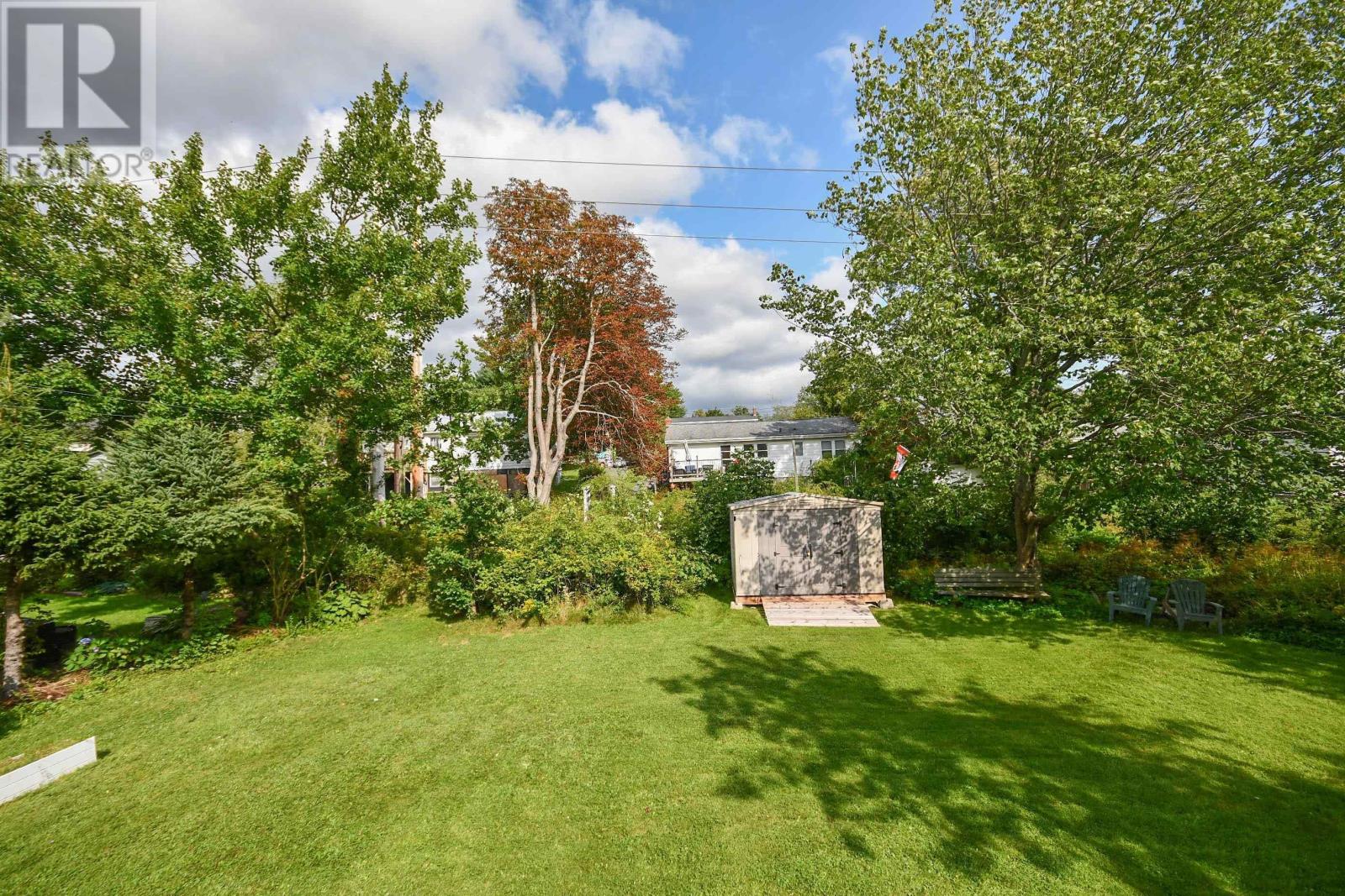 14 Clifford Drive photo 33