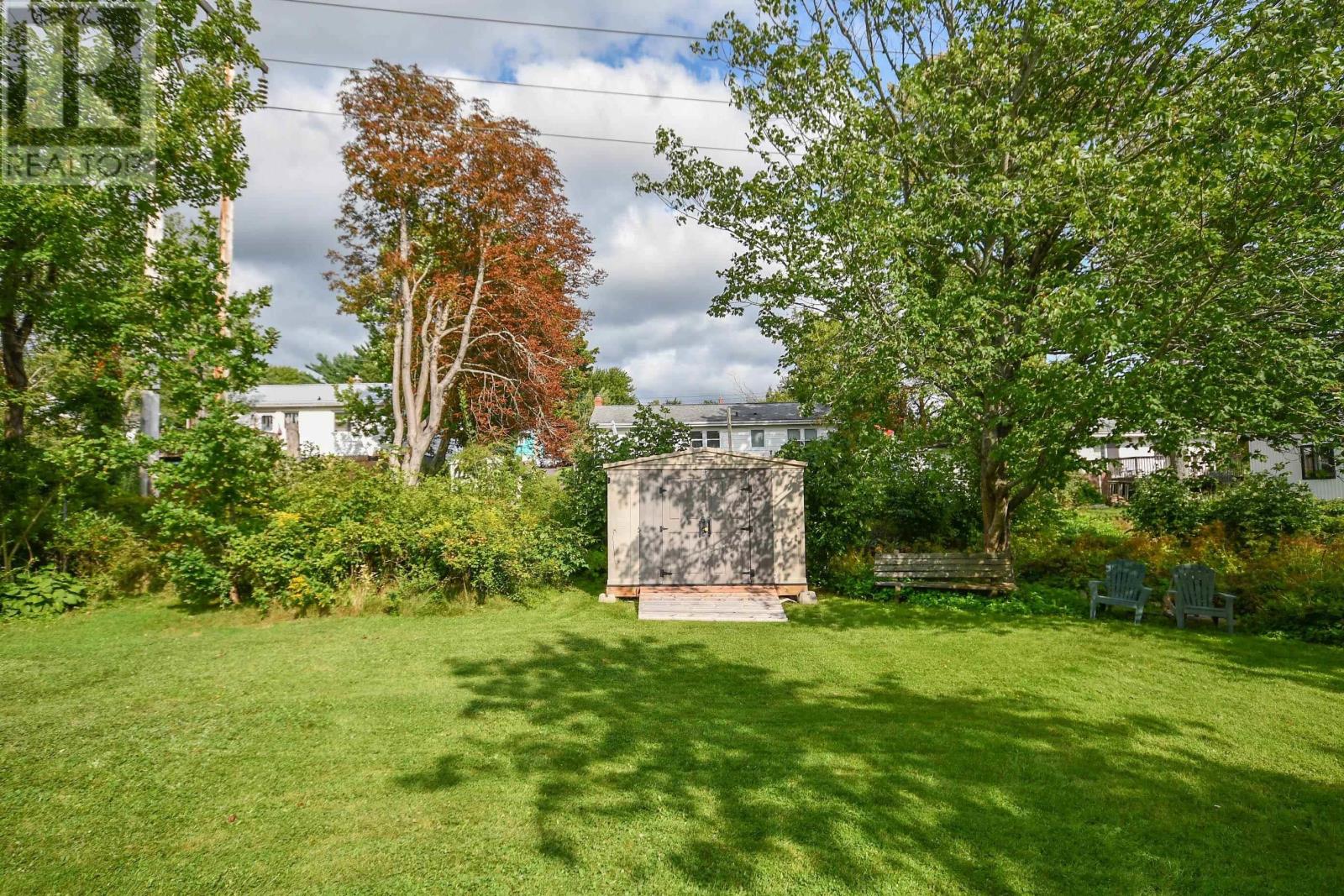 14 Clifford Drive photo 36