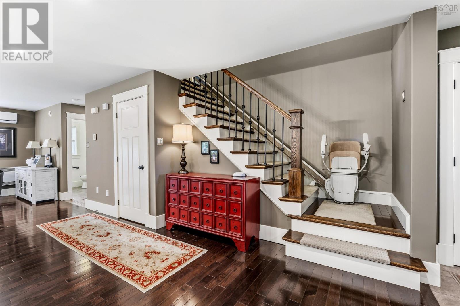 16 Tailfeather Court photo 21