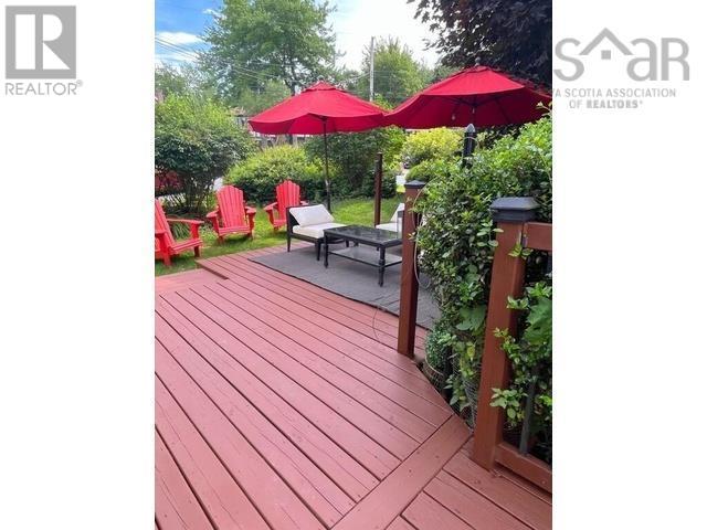 71 Douglas Drive photo 24