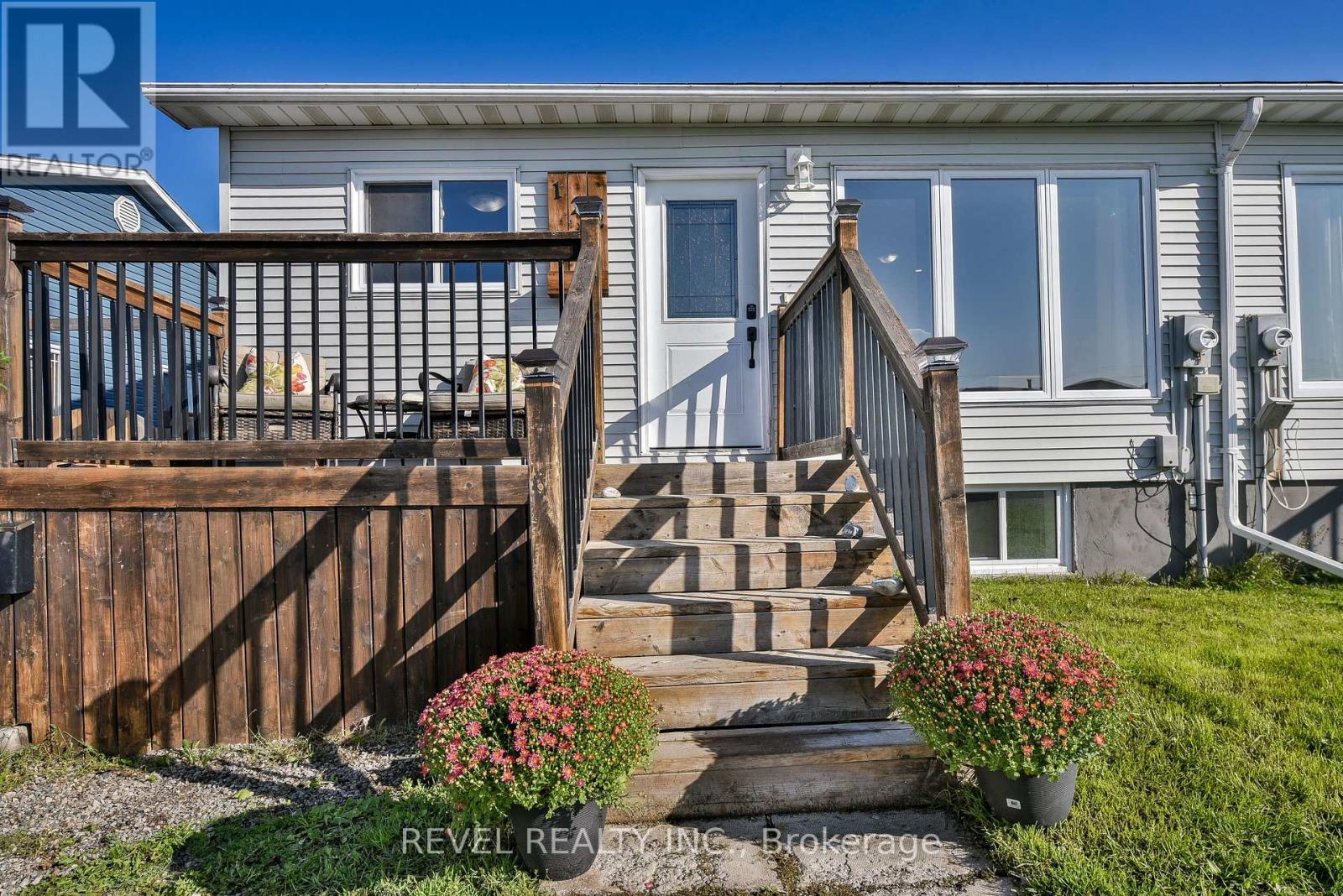 122 Delia Avenue, Timmins, Ontario  P4P 1A1 - Photo 1 - T13784584