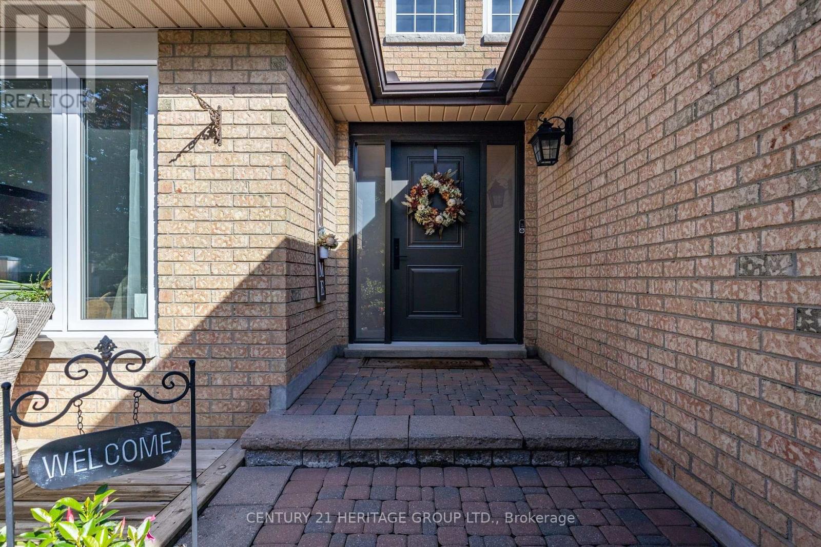 3 Royal Court, Bradford West Gwillimbury (Bradford), Ontario  L3Z 2P5 - Photo 4 - N13784716