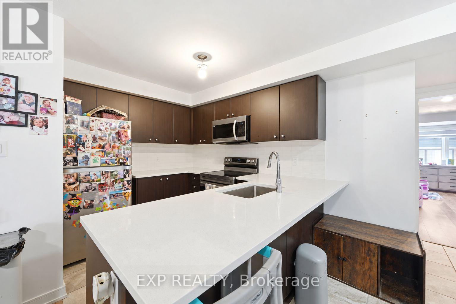 21 Magnolia Lane, Barrie (Innis-Shore), Ontario  L9J 0N9 - Photo 14 - S13784700