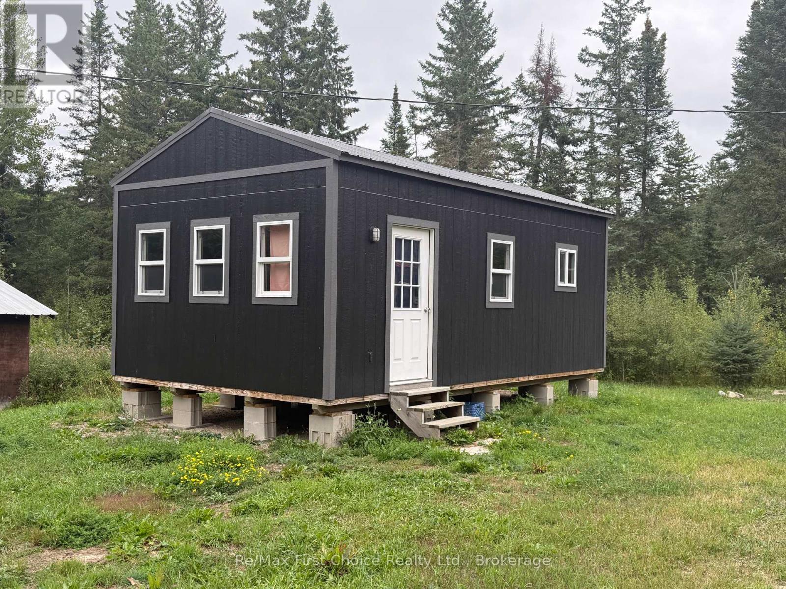 1015 QUIBELL ROAD, Kenora Remote Area, Ontario