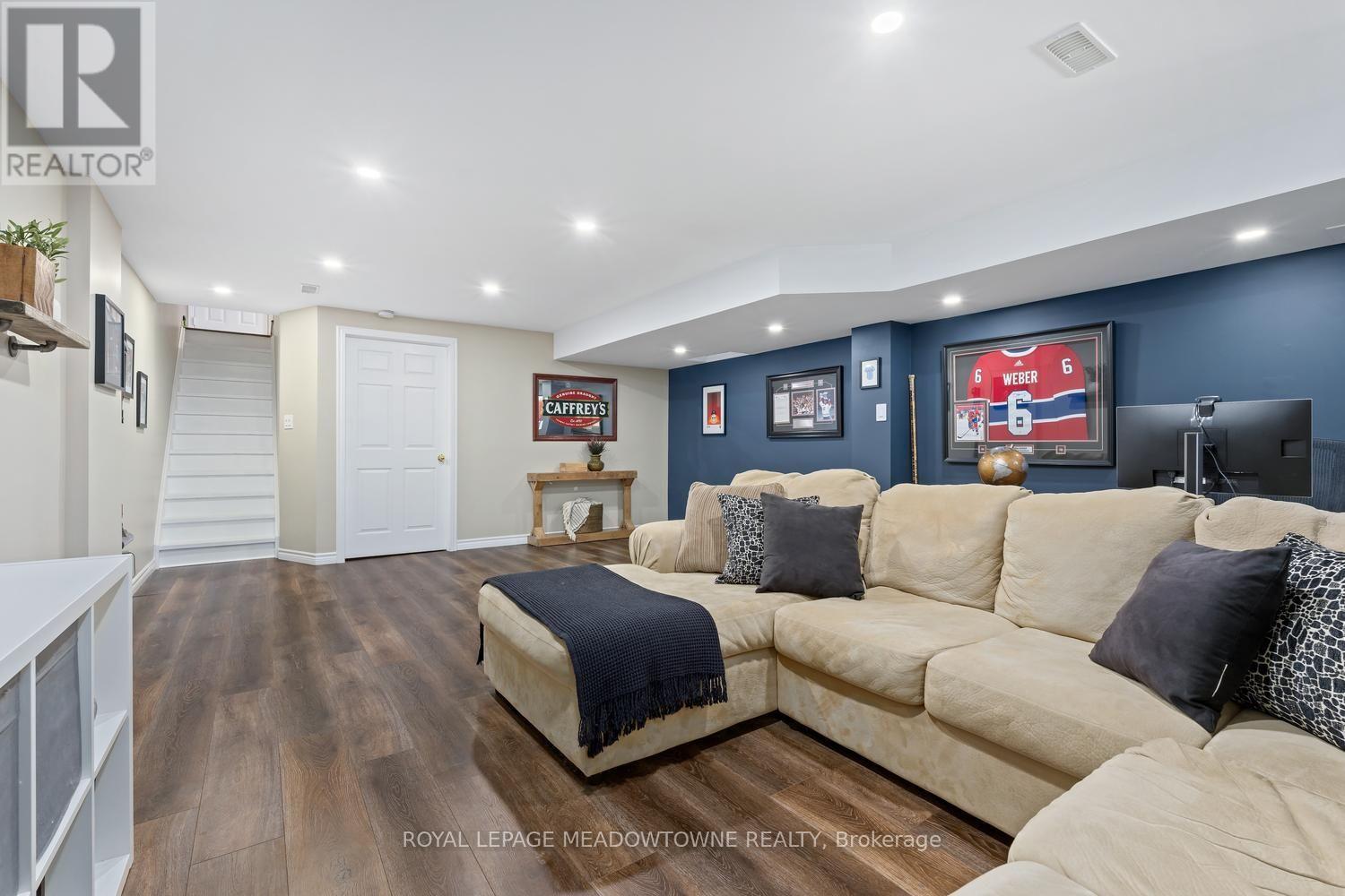 19 Goldham Way, Halton Hills, Ontario  L7G 0B2 - Photo 34 - W13784600