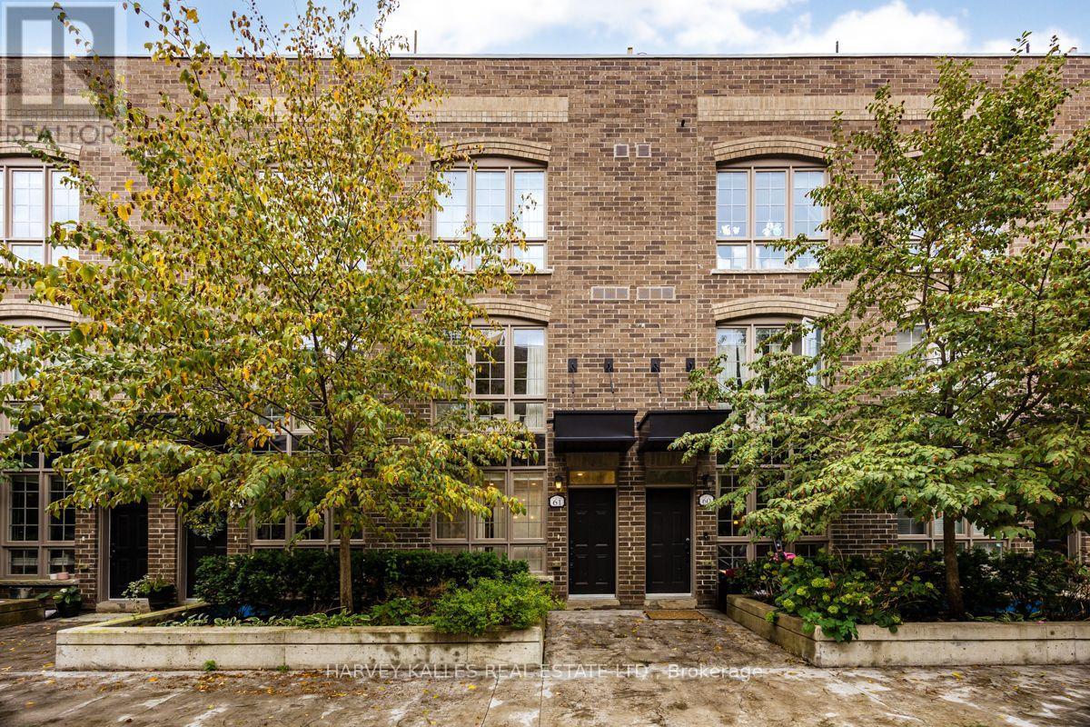 61 - 1 Elsie Lane, Toronto, Ontario  M6P 0B8 - Photo 1 - W13784640