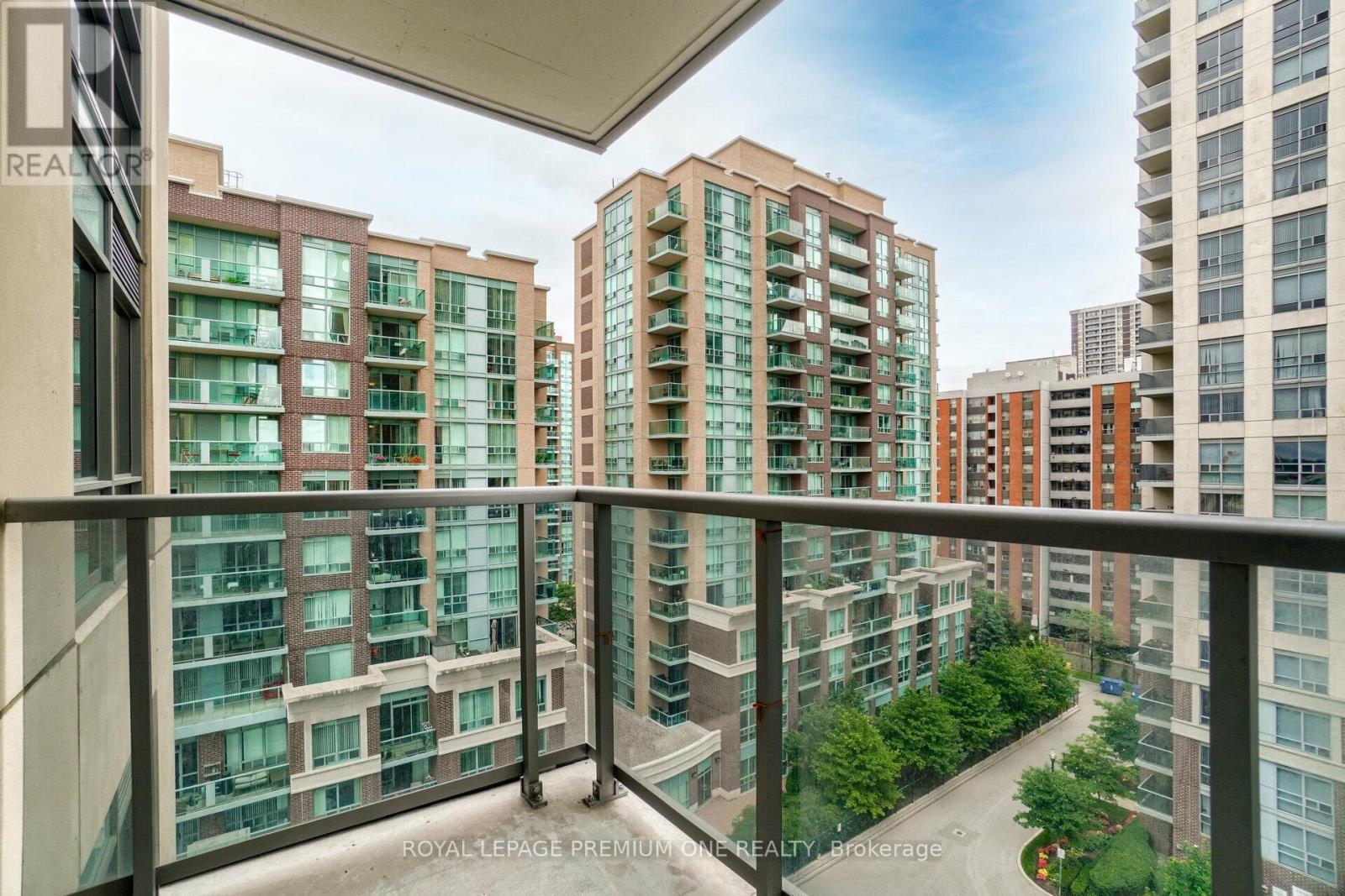 911 - 1 Michael Power Place, Toronto (Islington-City Centre West), Ontario  M9A 0A1 - Photo 19 - W13784658