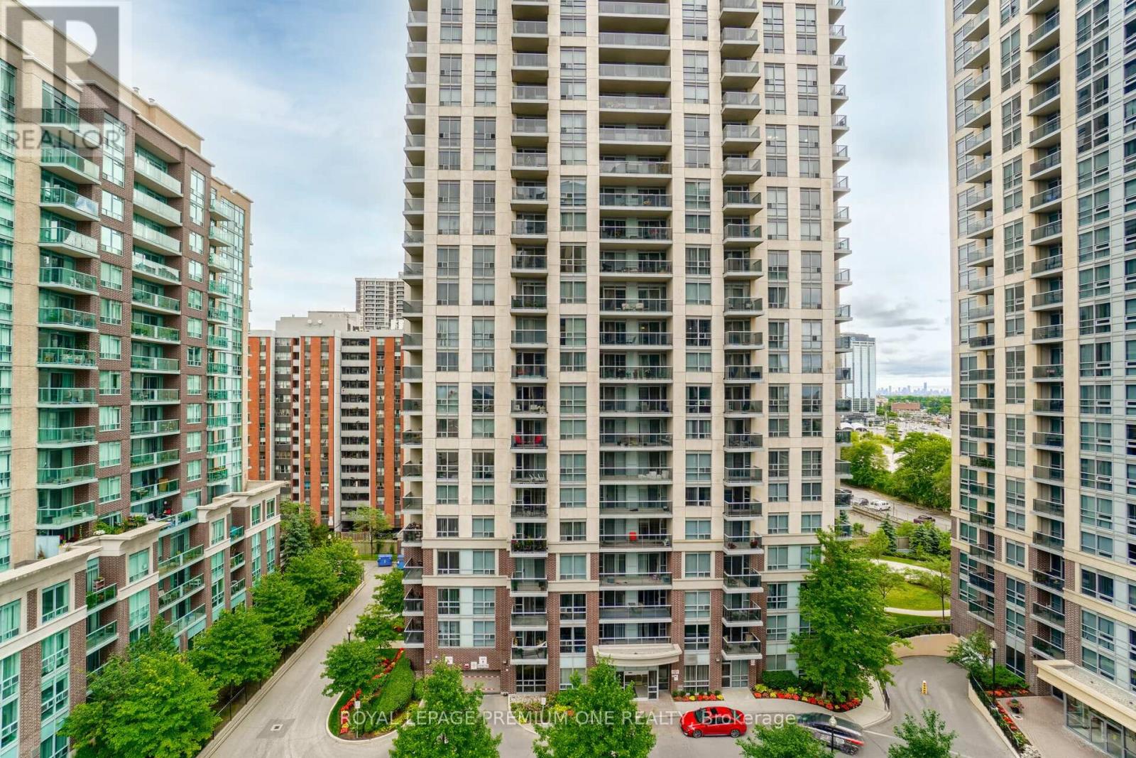 911 - 1 Michael Power Place, Toronto (Islington-City Centre West), Ontario  M9A 0A1 - Photo 20 - W13784658
