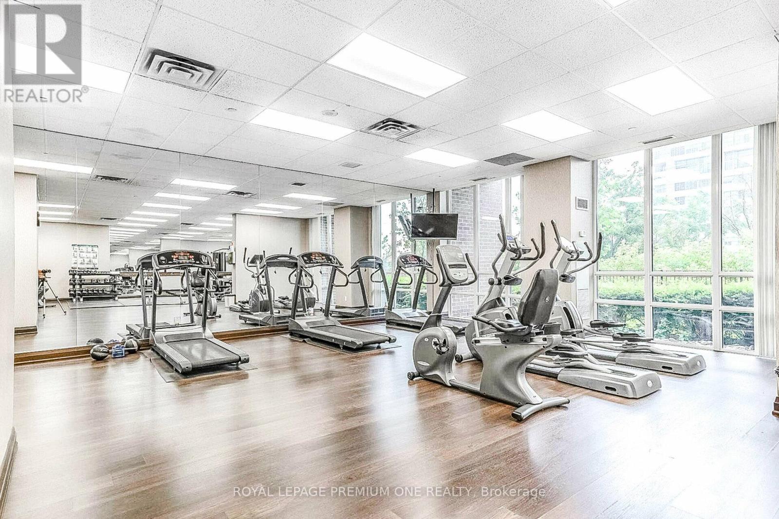 911 - 1 Michael Power Place, Toronto (Islington-City Centre West), Ontario  M9A 0A1 - Photo 29 - W13784658