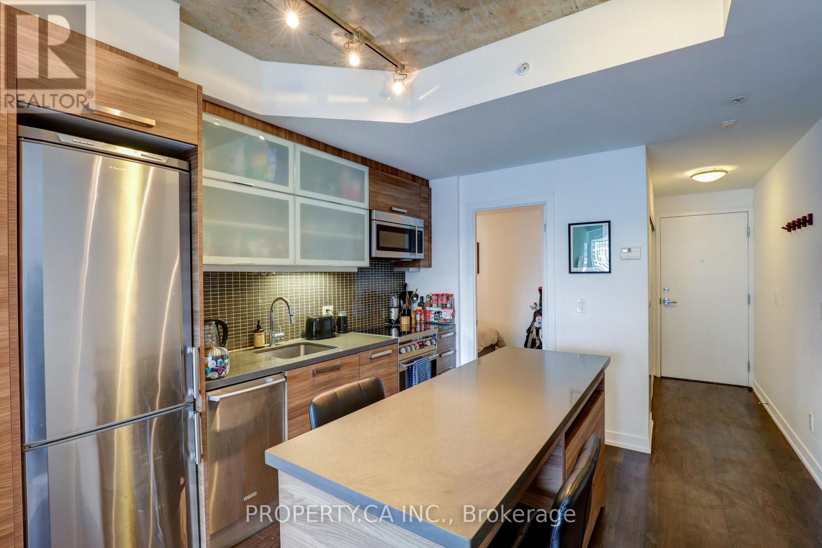 407 - 1205 Queen Street W, Toronto (South Parkdale), Ontario  M6K 0B9 - Photo 2 - W13784712