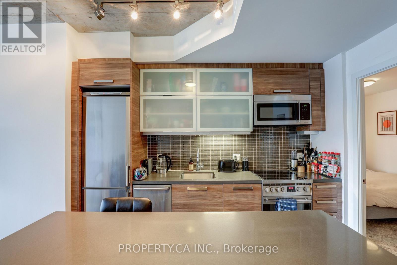 407 - 1205 Queen Street W, Toronto (South Parkdale), Ontario  M6K 0B9 - Photo 3 - W13784712