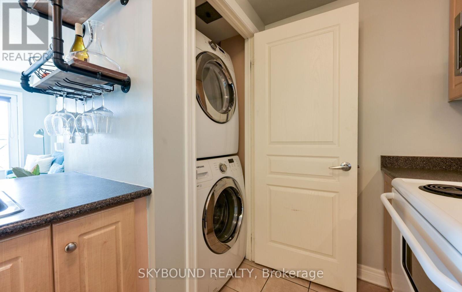 516 - 1415 Lawrence Avenue W, Toronto, Ontario  M6L 1A9 - Photo 10 - W13784772