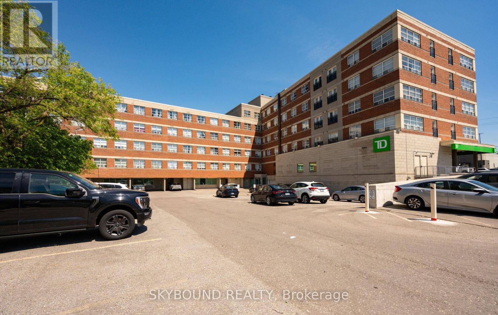 516 - 1415 Lawrence Avenue W, Toronto, Ontario  M6L 1A9 - Photo 24 - W13784772