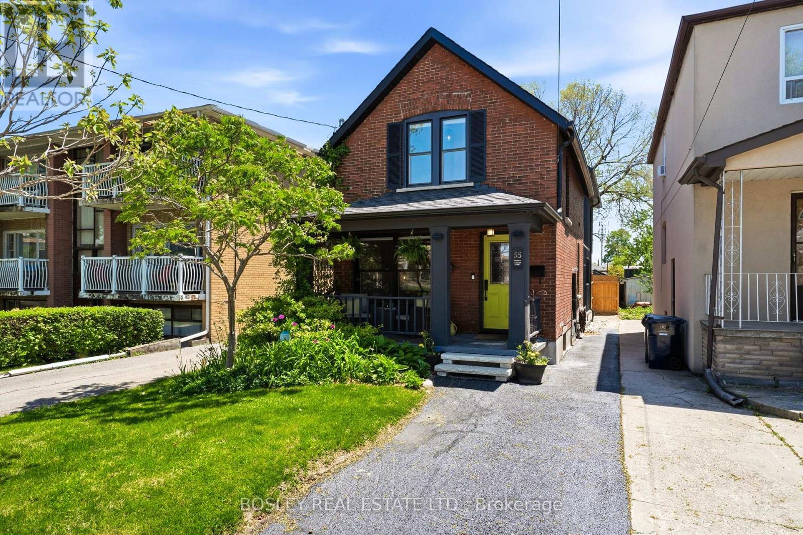 55 ALGOMA STREET, Toronto, Ontario