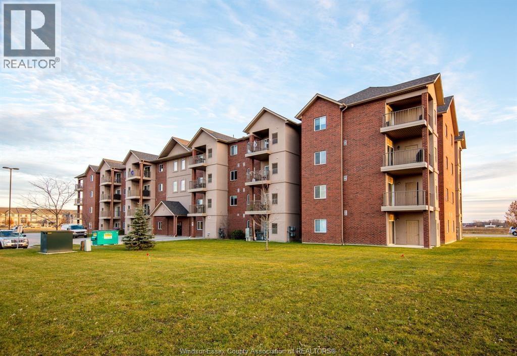 MLS# 26022348: 2650 Sandwich West PARKWAY Unit# 304, LaSalle, Canada