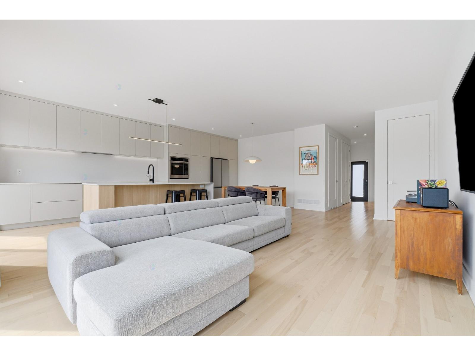 314 Rue de la Chevalerie Saint-Philippe Quebec Canada J0L2K0 3