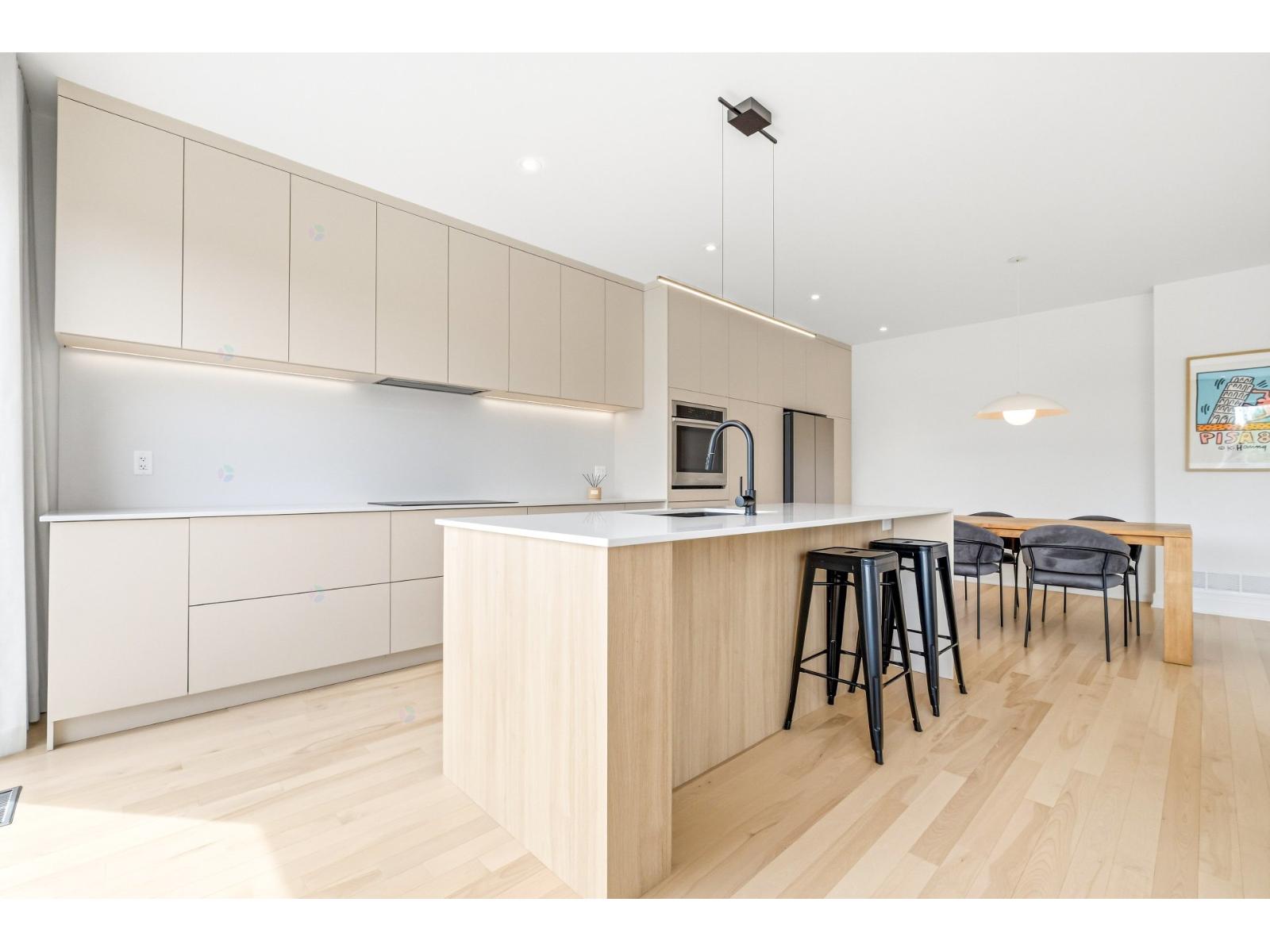 314 Rue de la Chevalerie Saint-Philippe Quebec Canada J0L2K0 4
