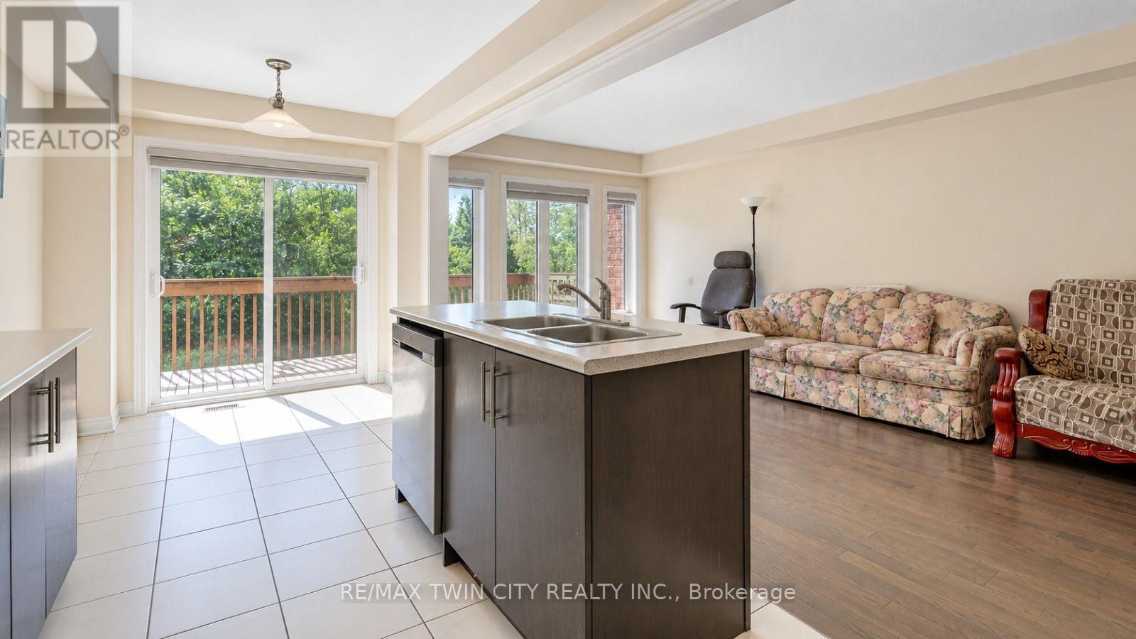 755 Linden Dr Unit 37 Drive, Cambridge, Ontario  N3H 0E4 - Photo 10 - X13784650