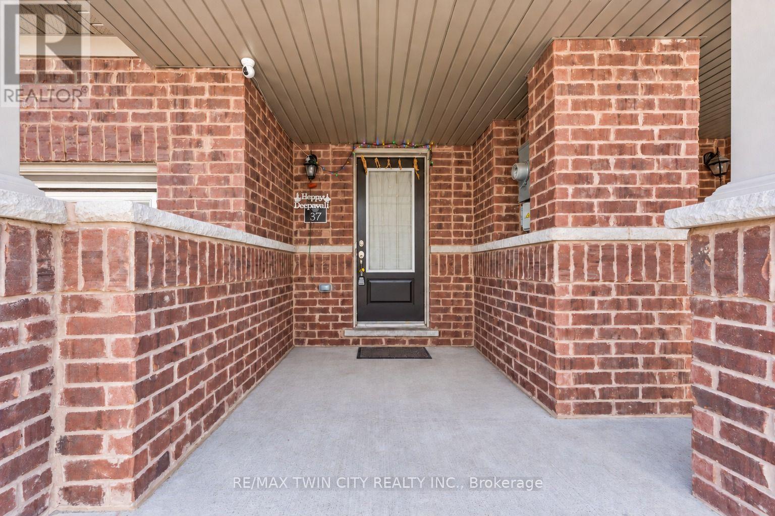 755 Linden Dr Unit 37 Drive, Cambridge, Ontario  N3H 0E4 - Photo 3 - X13784650