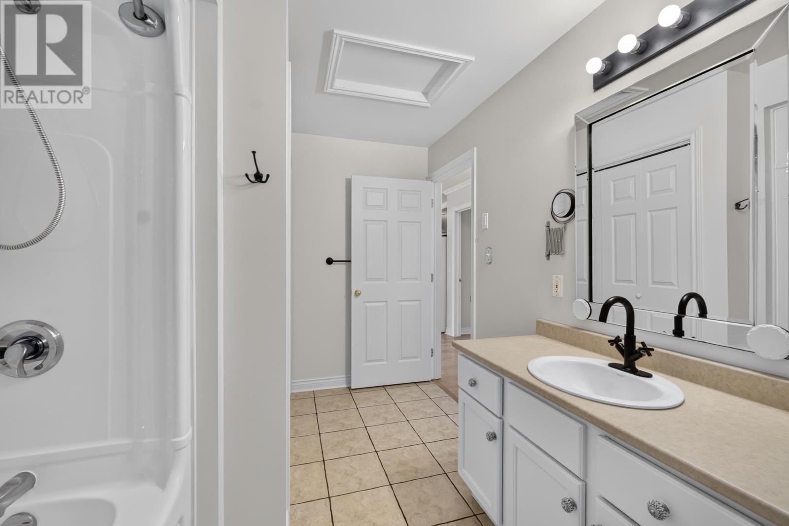 28 Heatherway Drive, Cornwall, Prince Edward Island  C0A 1H0 - Photo 48 - 202623320
