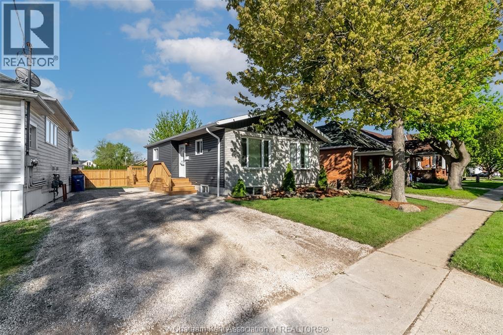 12 Lansdowne Avenue, Chatham, Ontario  N7M 4J3 - Photo 3 - 26022591