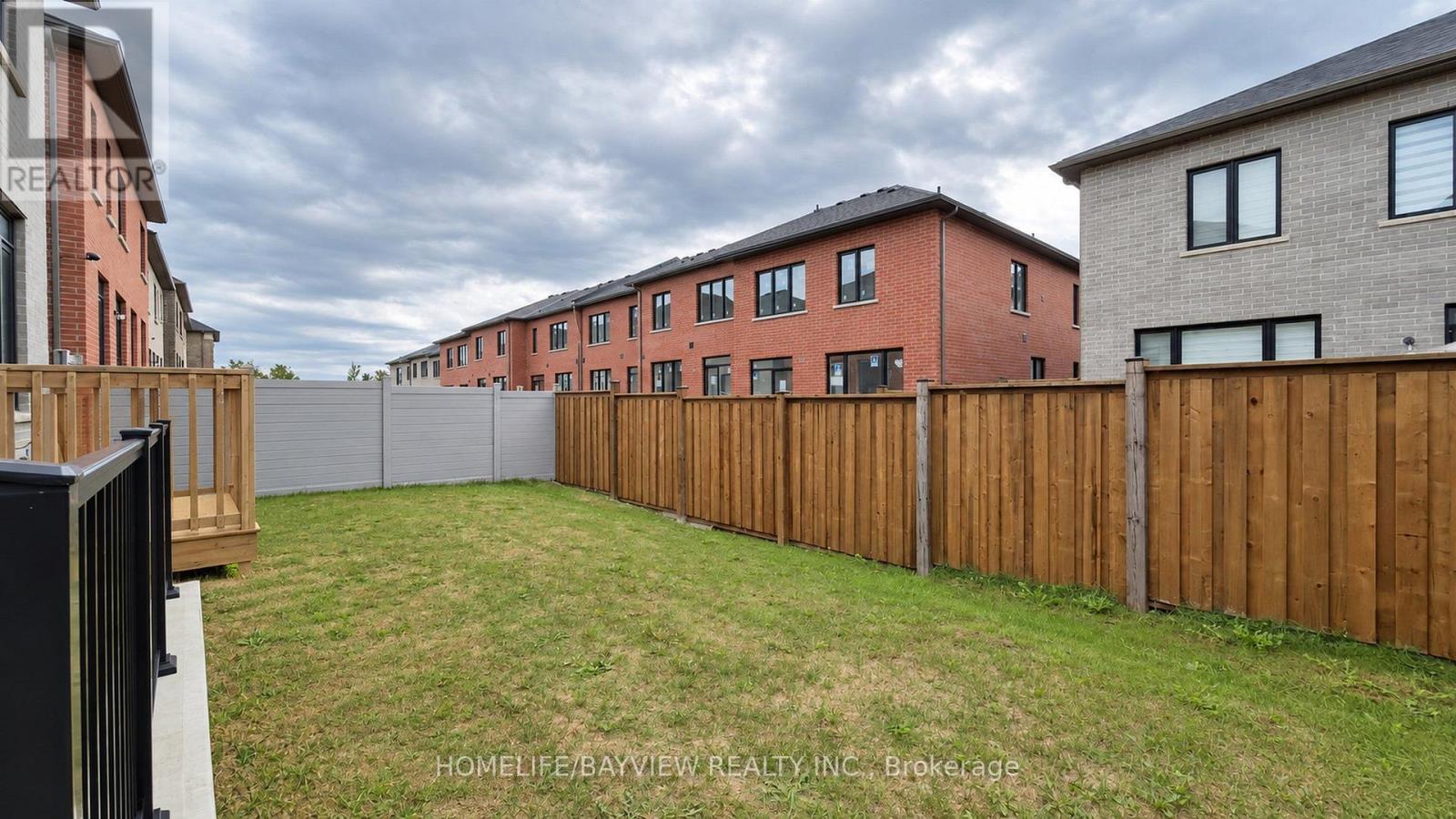105 Halldorson Avenue, Aurora, Ontario  L4G 7B6 - Photo 32 - N13784446