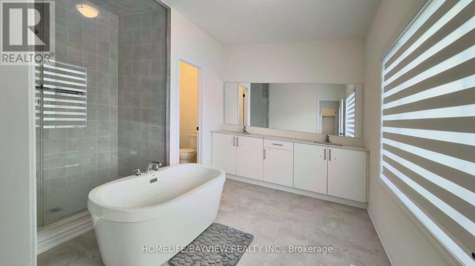 105 Halldorson Avenue, Aurora, Ontario  L4G 7B6 - Photo 21 - N13784446