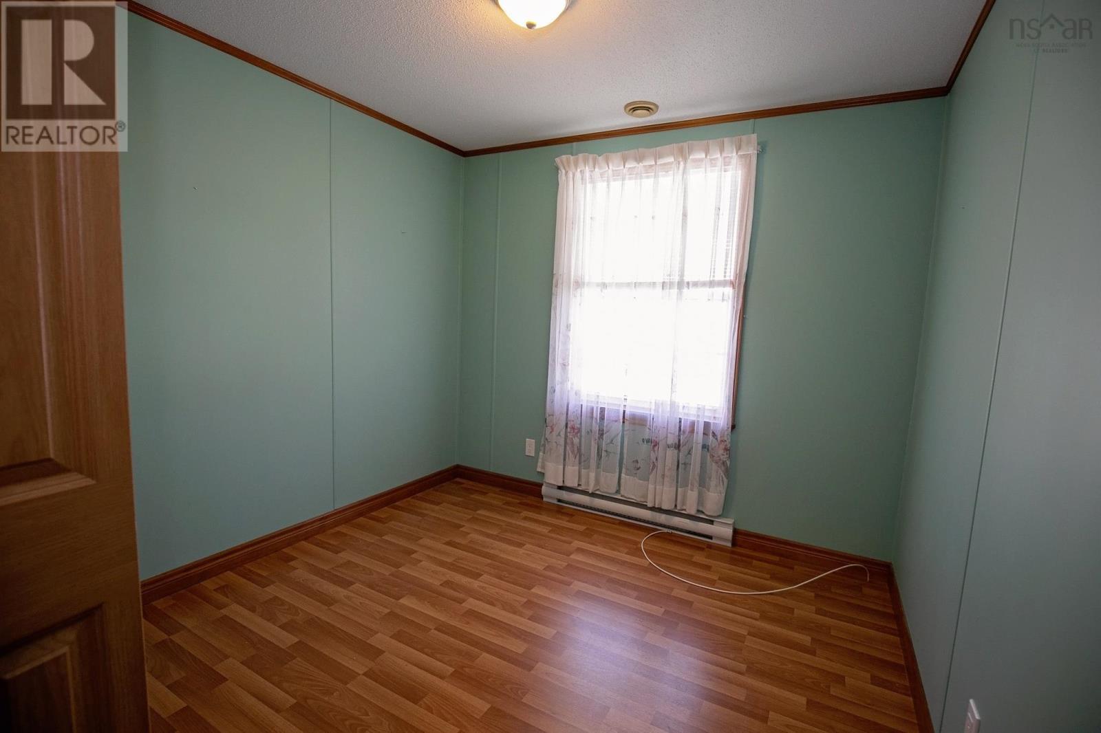 27 Fernwood Drive, Amherst, Nova Scotia  B4H 4P4 - Photo 20 - 202623316