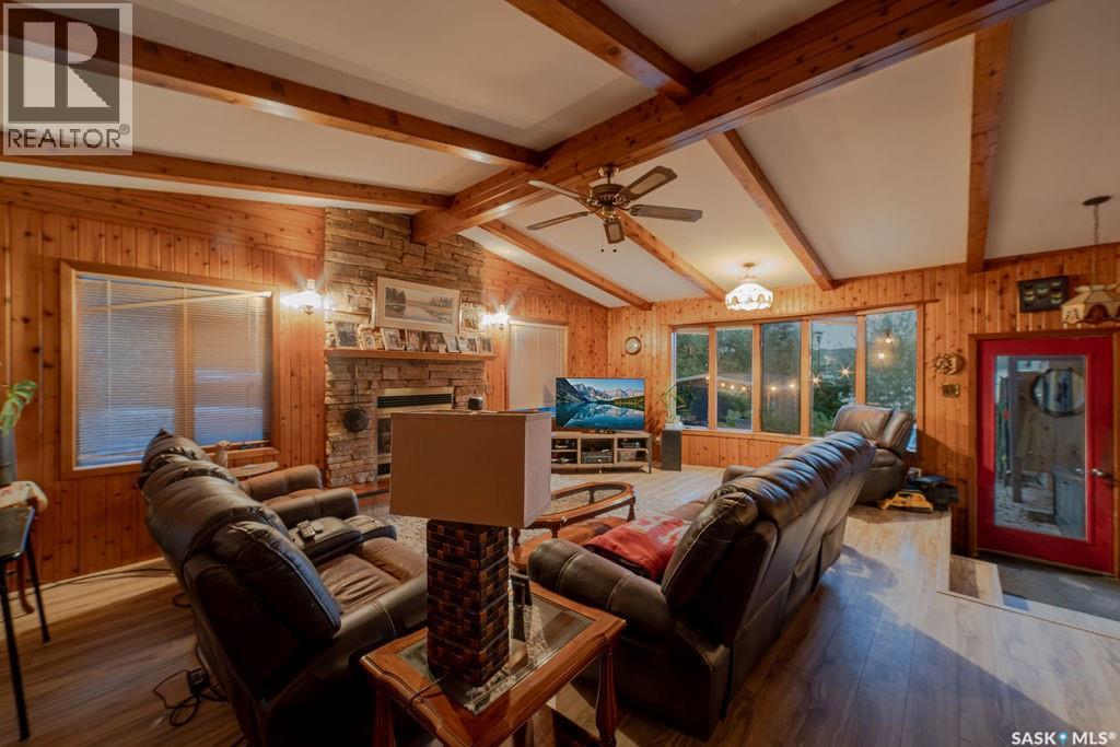 526 Pasqua Lake ROAD photo 11