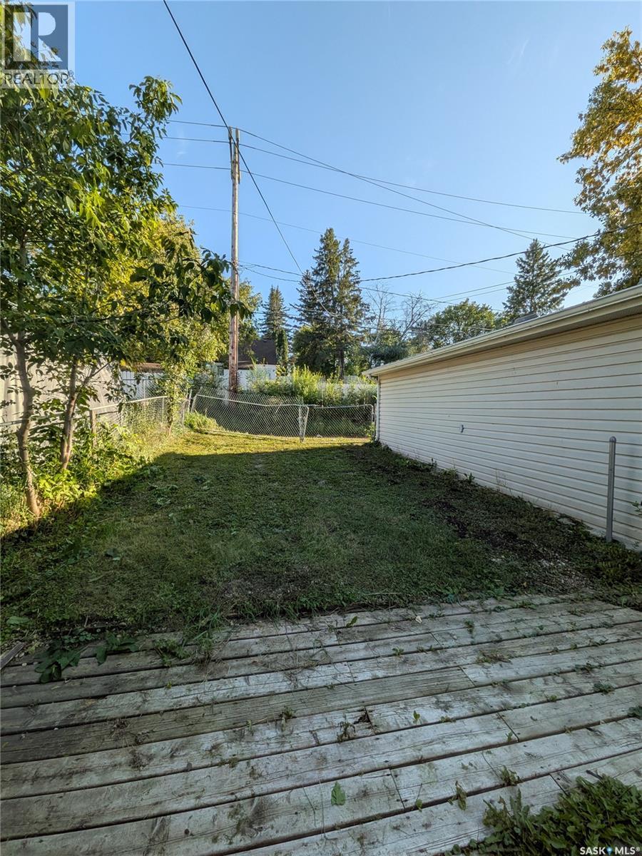 501 19th Street E, Prince Albert, Saskatchewan  S6V 1K3 - Photo 10 - SK048411