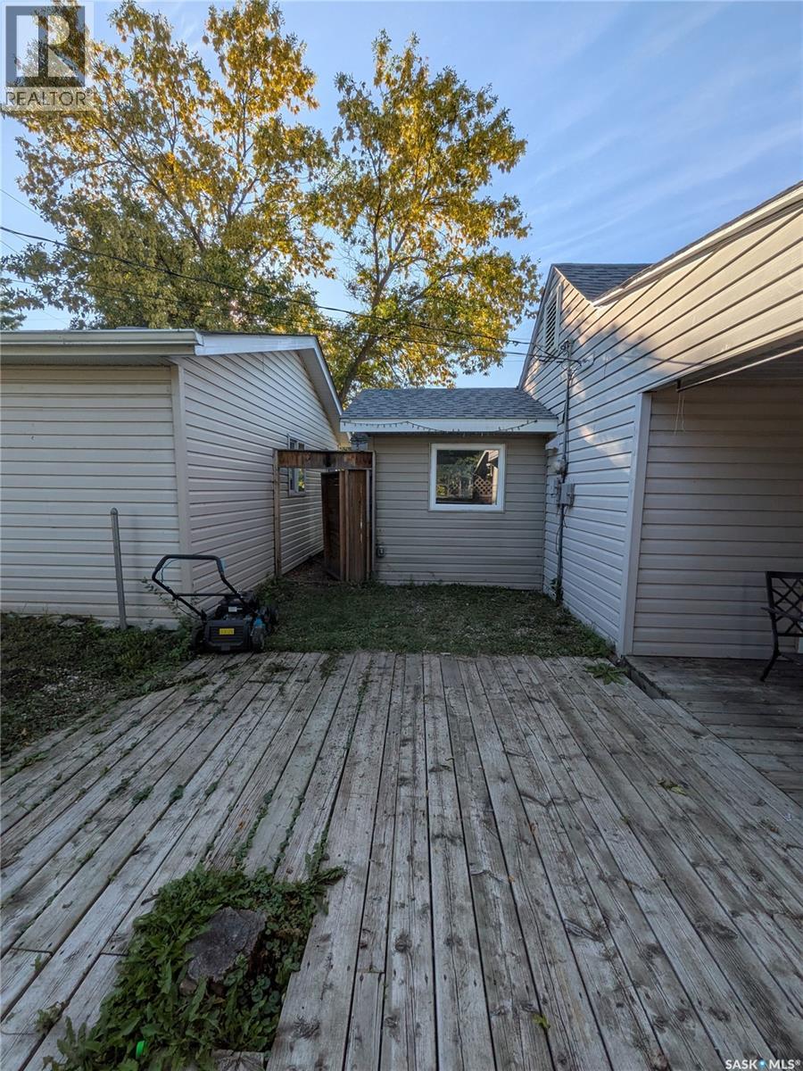 501 19th Street E, Prince Albert, Saskatchewan  S6V 1K3 - Photo 13 - SK048411