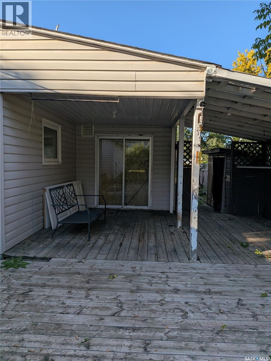 501 19th Street E, Prince Albert, Saskatchewan  S6V 1K3 - Photo 16 - SK048411