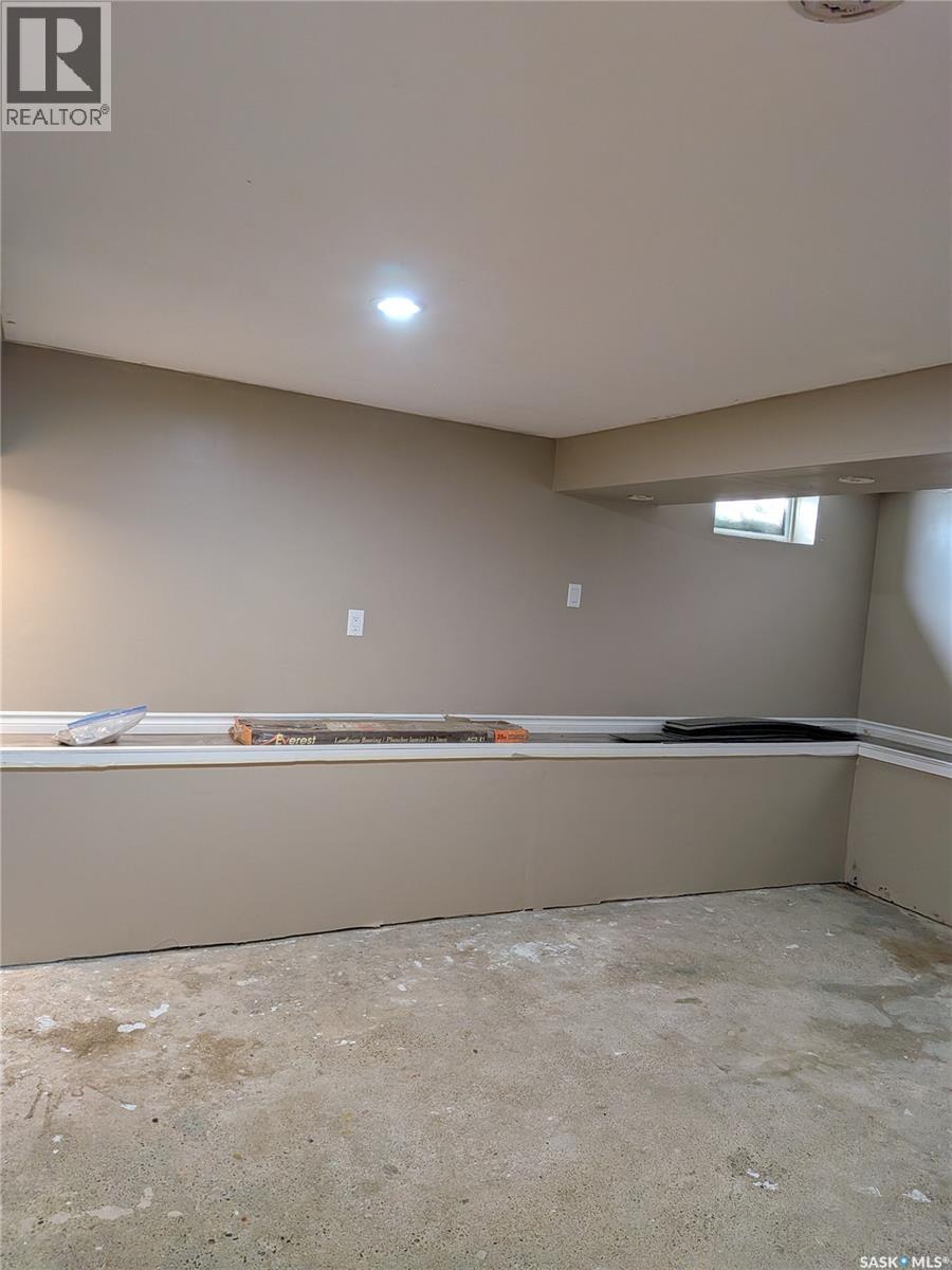 501 19th Street E, Prince Albert, Saskatchewan  S6V 1K3 - Photo 37 - SK048411