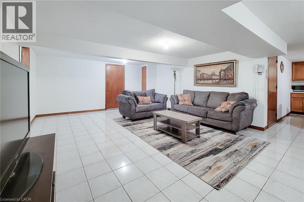 276 Greencedar Drive, Hamilton, Ontario  L9C 6S9 - Photo 34 - 40862807