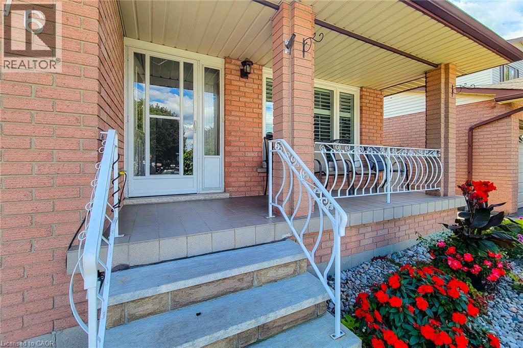 276 Greencedar Drive, Hamilton, Ontario  L9C 6S9 - Photo 8 - 40862807