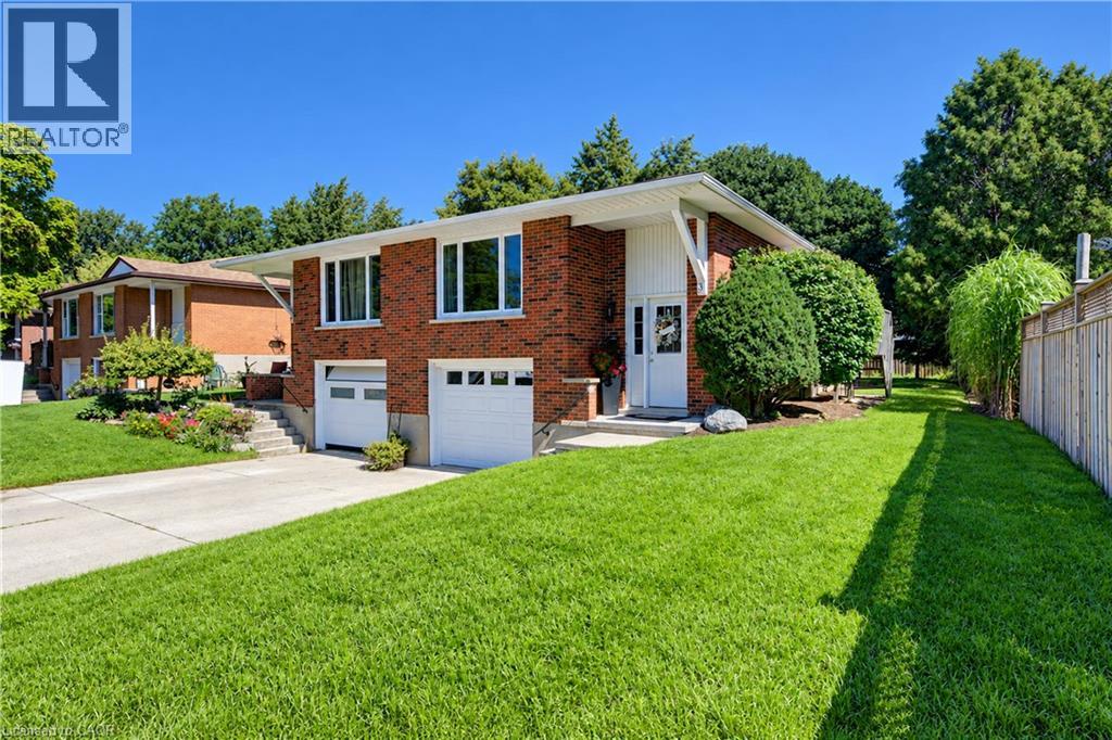 31 Grosbeak Road, Elmira, Ontario  N3B 1V8 - Photo 2 - 40863442