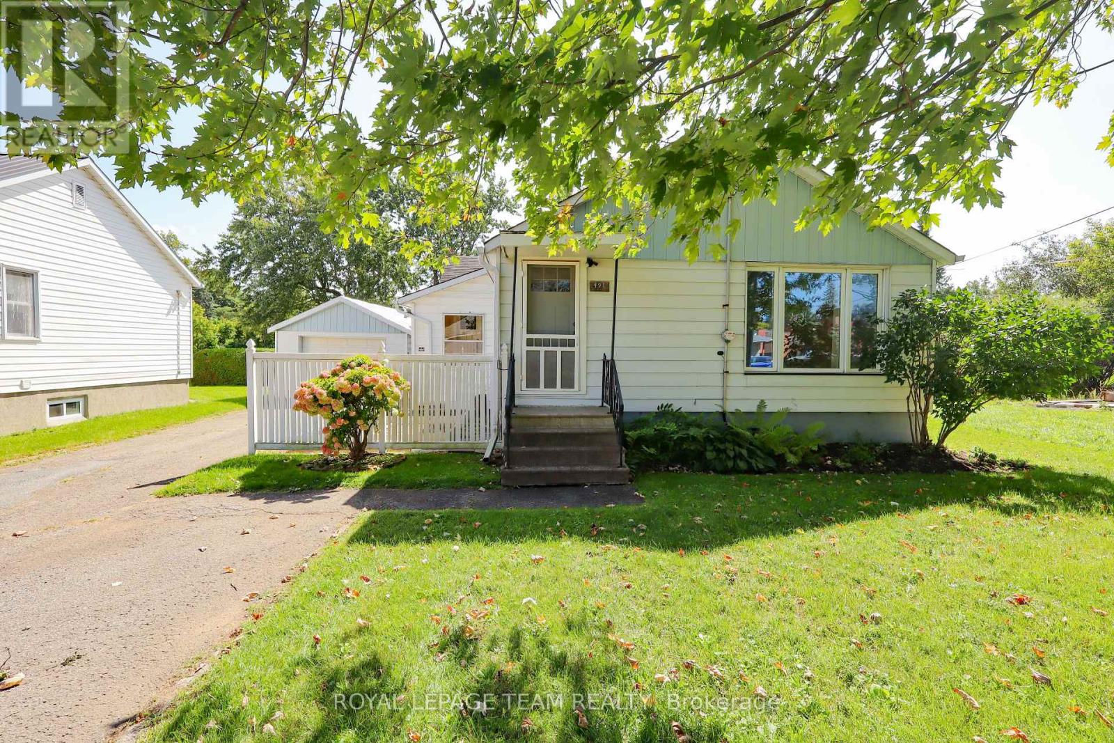 491 YORK STREET, North Dundas, Ontario